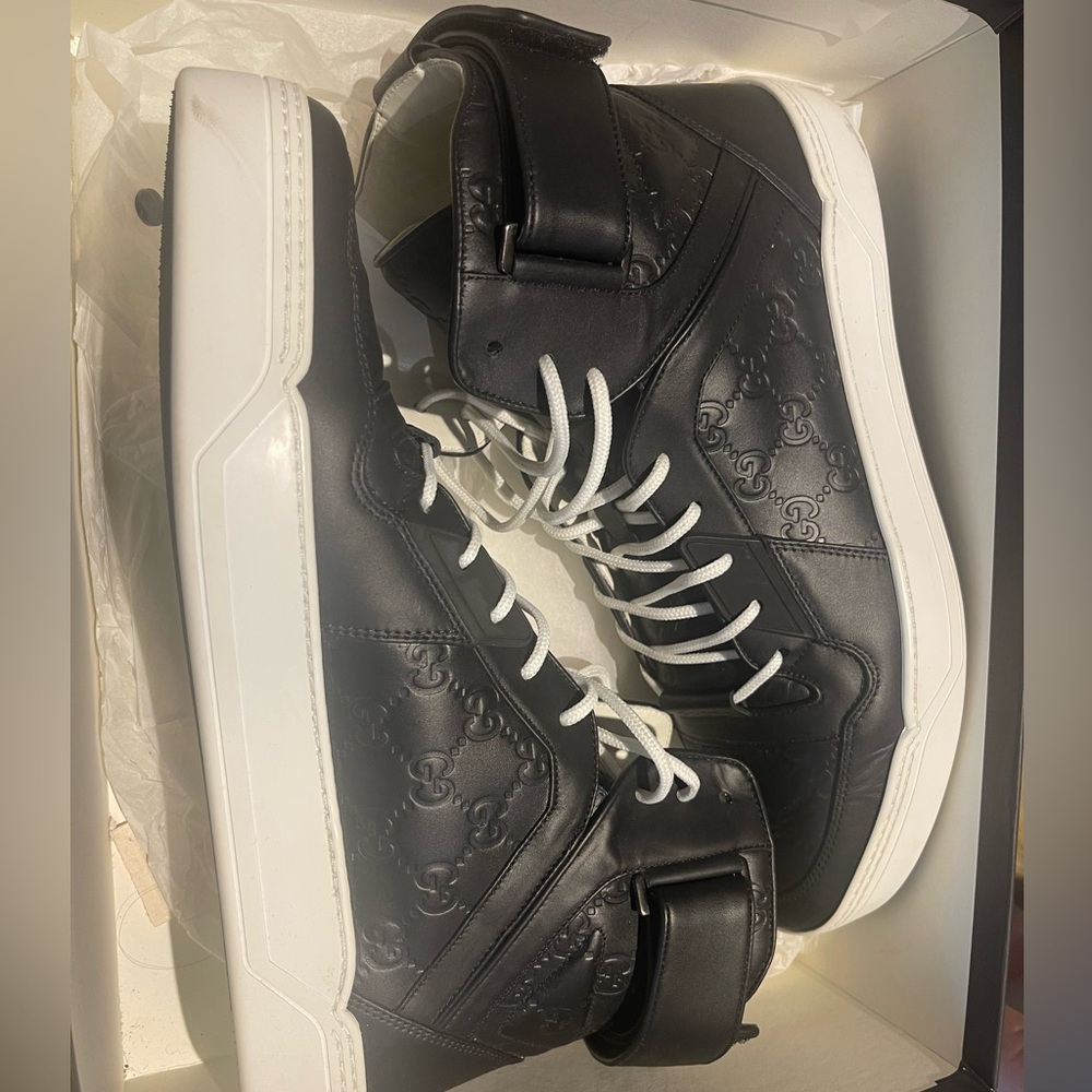 BLACK LEATHER GUCCI CALF SNEAKERS